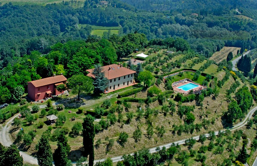 piscina Agriturismo Montemari